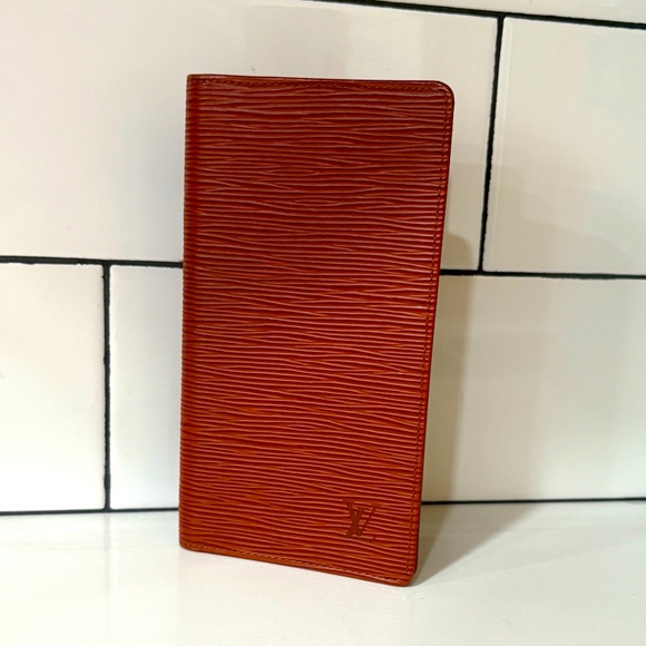VINTAGE Louis Vuitton Rust Epi Bifold Wallet 1996 SpainC